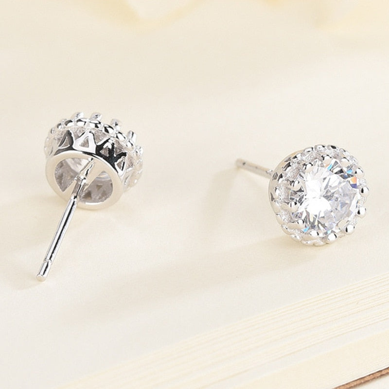 Boulder's Jewelry Round Cut Queen Setting Stud  Earrings